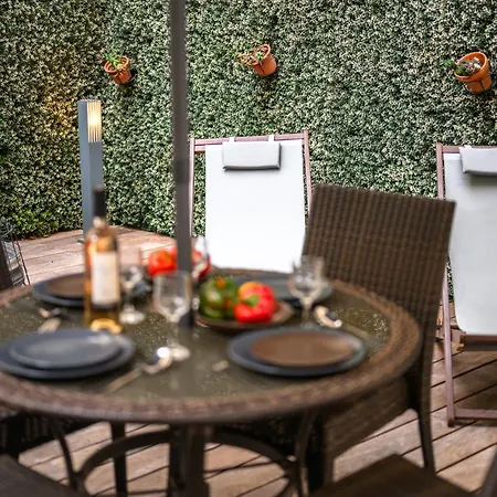Charme Nicois Avec Terrasse En * 니스