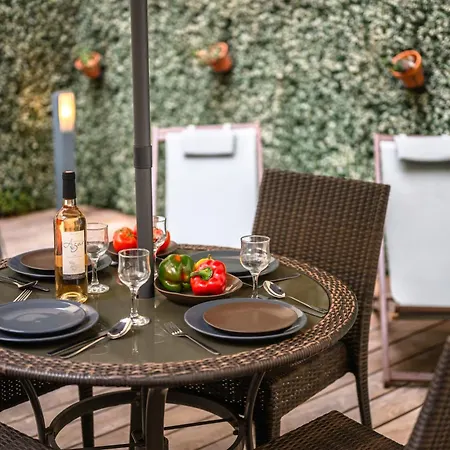 Charme Nicois Avec Terrasse En * 니스