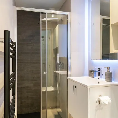 아파트 Charme Nicois Avec Terrasse En 니스
